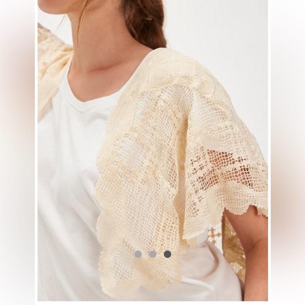 Free People Evangeline Tee White and Cream Lace Overlay Top Sold Out Large NWT